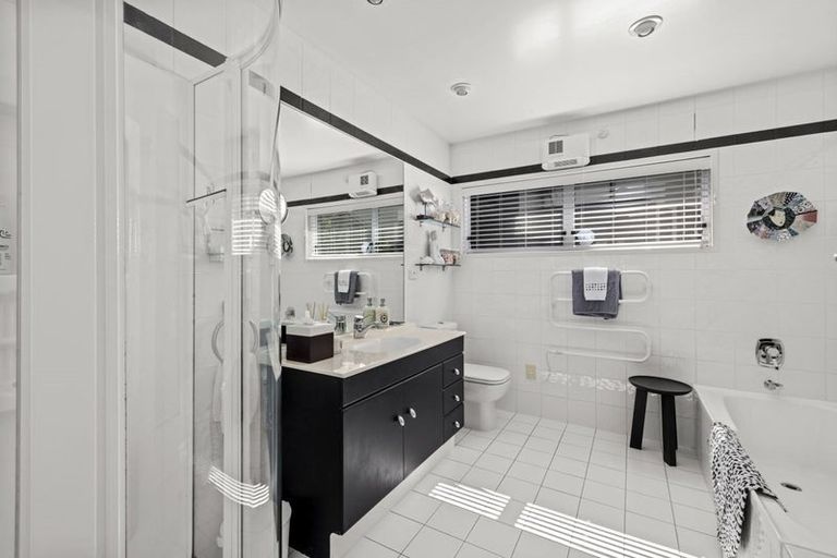 Photo of property in 13 English Bay Road, Opua, 0200