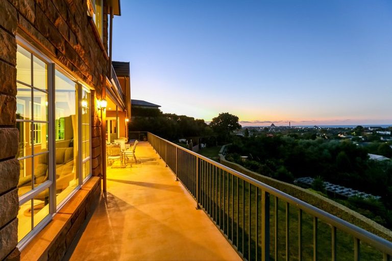 Photo of property in 43b Veale Road, Frankleigh Park, New Plymouth, 4371