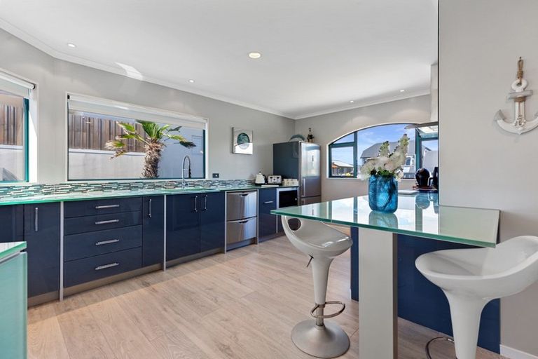 Photo of property in 26a Sunbrae Grove, Mount Maunganui, 3116