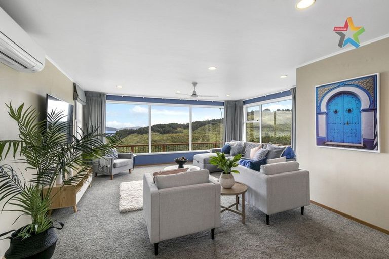 Photo of property in 52 Titiro Moana Road, Korokoro, Lower Hutt, 5012
