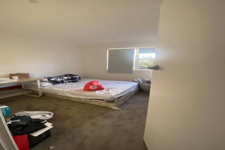 Photo of property in 1/30 Sunnyfield Crescent, Glenfield, Auckland, 0629