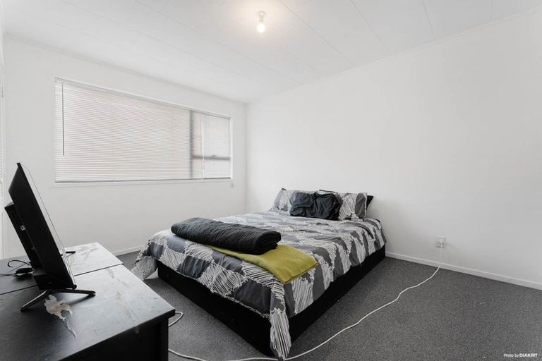 Photo of property in 8 Vetori Place, Clover Park, Auckland, 2023