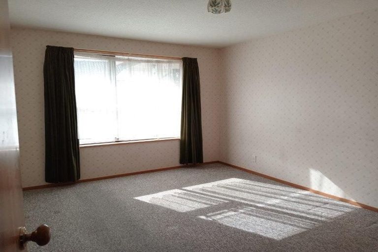 Photo of property in 1/15 Thornhill Place, Sockburn, Christchurch, 8042