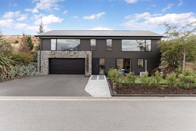 Photo of property in 1 Batsford Lane, Lower Shotover, Queenstown, 9371
