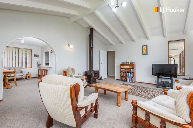 Photo of property in 16 Wickliffe Street, Mosgiel, 9024