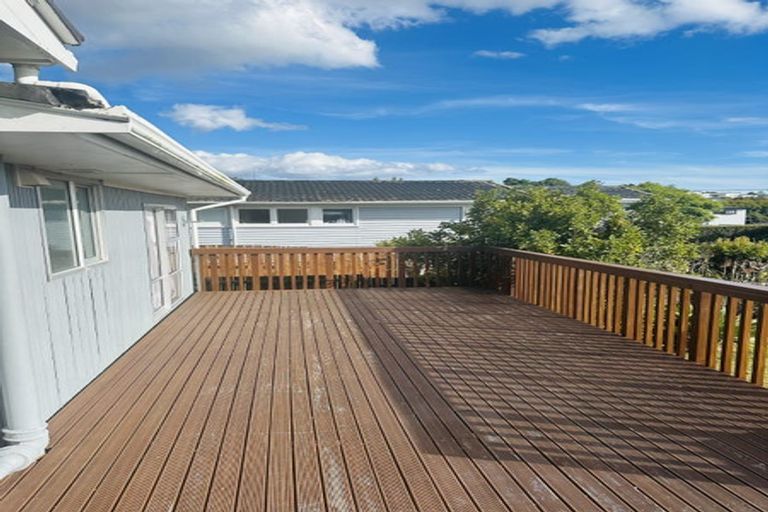 Photo of property in 120 Birkdale Road, Birkdale, Auckland, 0626