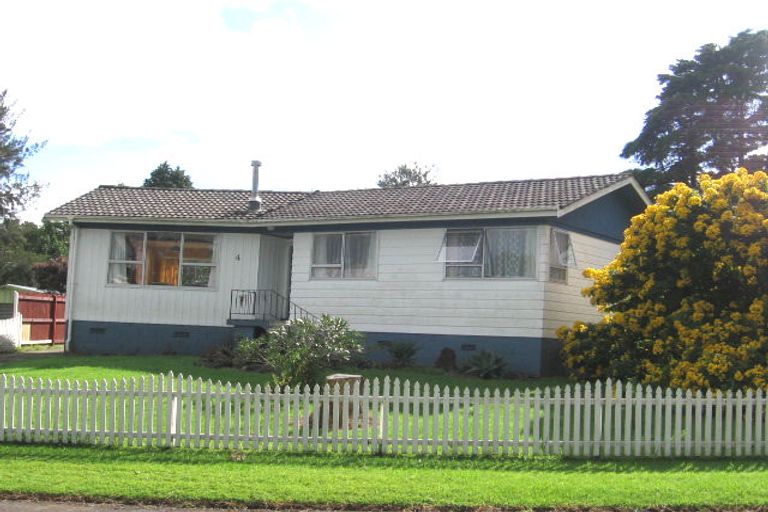 Photo of property in 4 Osman Street, Glen Eden, Auckland, 0602