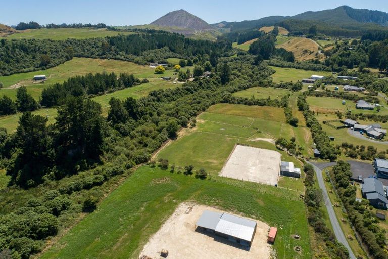 Photo of property in 12 Oakdale Drive, Kinloch, Taupo, 3377