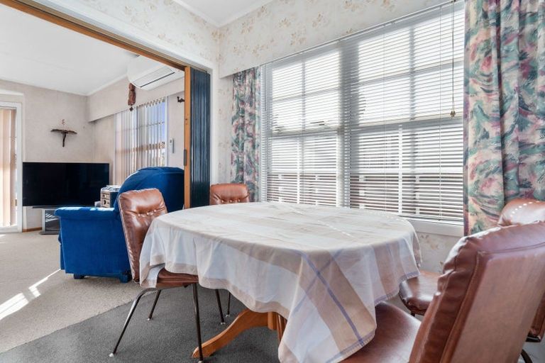 Photo of property in 5 Fisher Place, Carterton, 5713