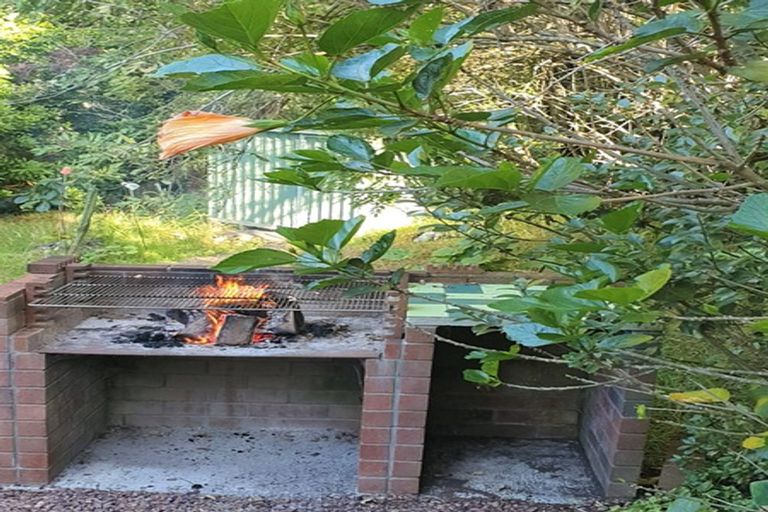 Photo of property in 102 Reid Road, Glenbrook, Waiuku, 2681