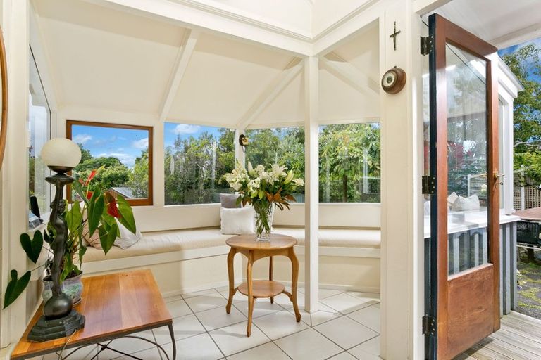 Photo of property in 11 Albany Highway, Unsworth Heights, Auckland, 0632