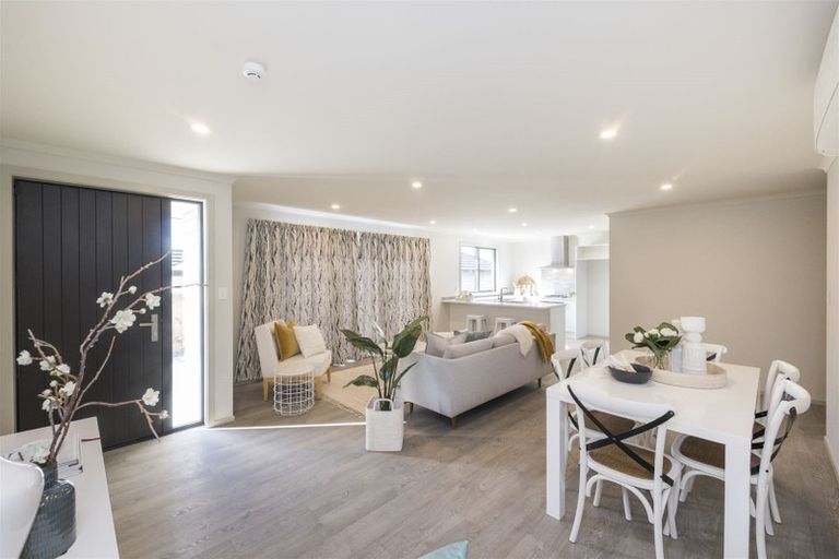 Photo of property in 38 Silicon Way, Fitzherbert, Palmerston North, 4410