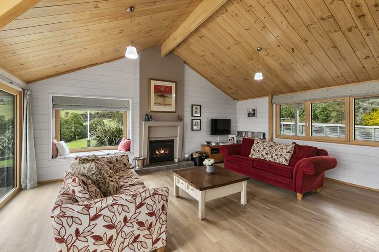 Photo of property in 31b Kakariki Way, Whitemans Valley, Upper Hutt, 5371