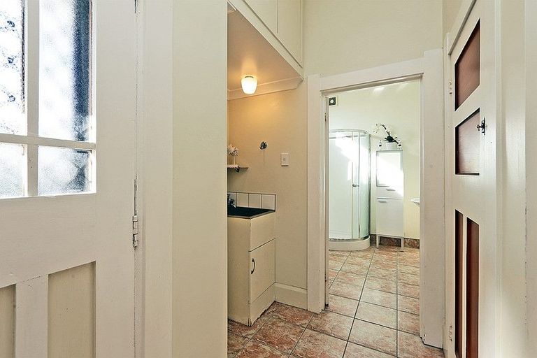 Photo of property in 133 Frederick Street, Mayfair, Hastings, 4122