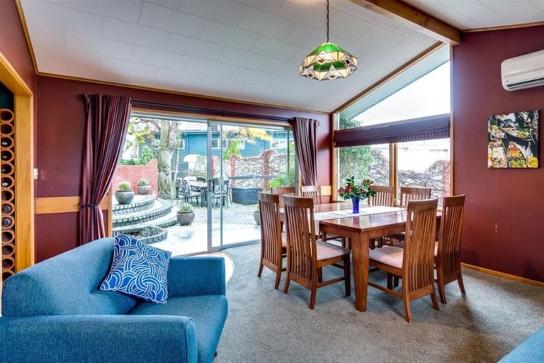 Photo of property in 10 Hastie Place, Onekawa, Napier, 4110