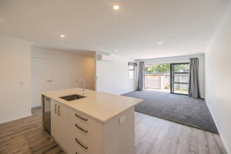 Photo of property in 24 Paisley Street, Mellons Bay, Auckland, 2014