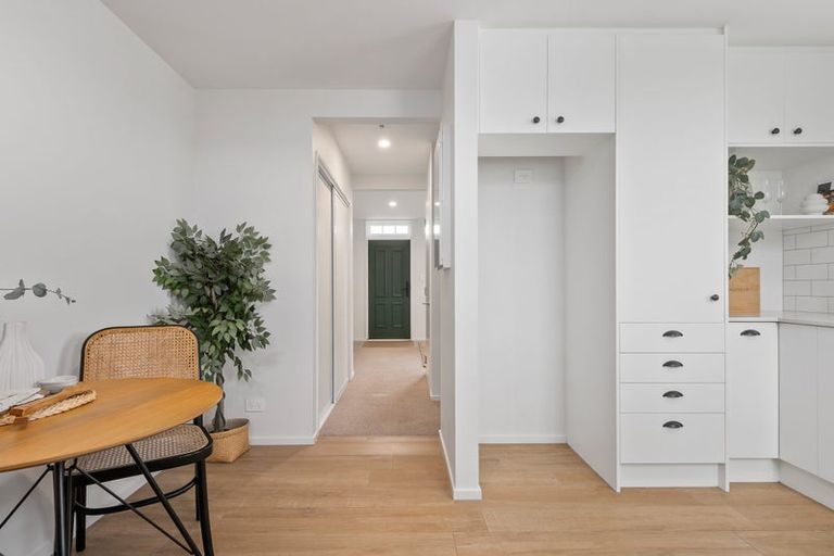 Photo of property in 4/30 Hargest Crescent, Sydenham, Christchurch, 8023