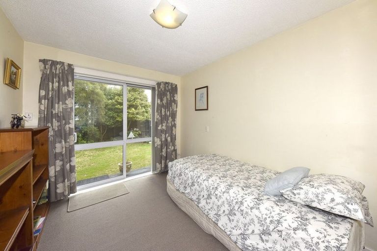 Photo of property in 34 Orrick Crescent, Avondale, Christchurch, 8061