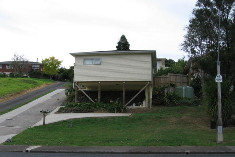 Photo of property in 23 Glamorgan Drive, Torbay, Auckland, 0630