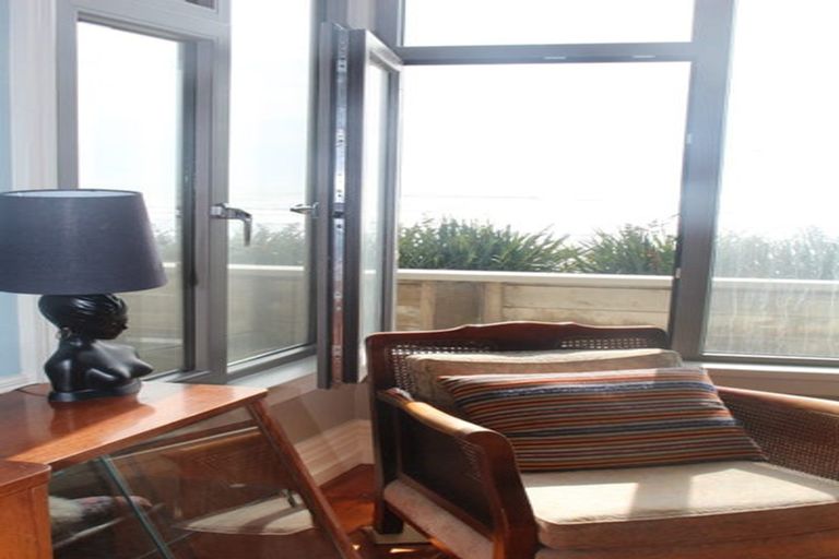 Photo of property in 2 Wood Street, Kaka Point, Balclutha, 9271