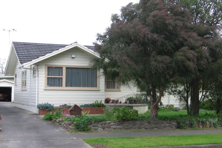 Photo of property in 4 Heatley Avenue, Hokowhitu, Palmerston North, 4410