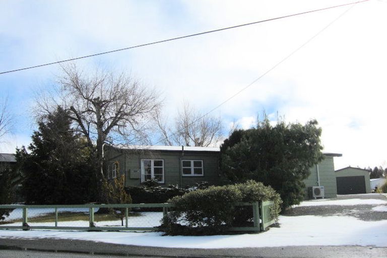 Photo of property in 60 Tekapo Drive, Twizel, 7901