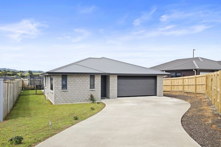 Photo of property in 19 Gibboney Place, Pokeno, 2402