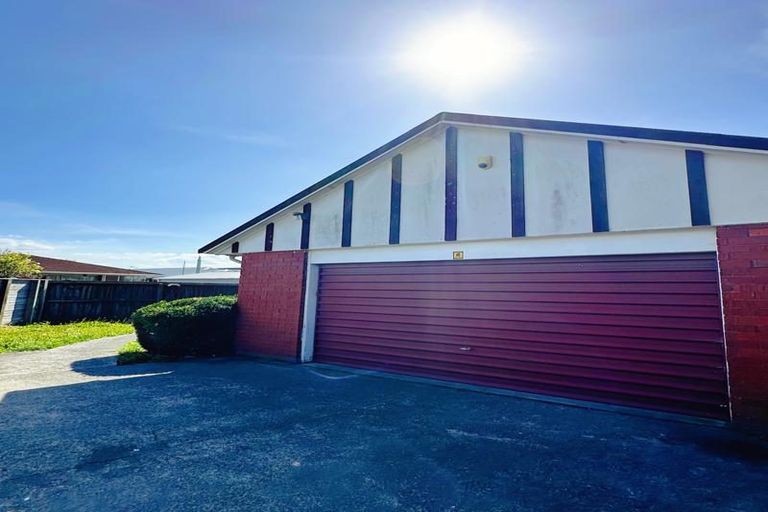 Photo of property in 1/233 Waimairi Road, Ilam, Christchurch, 8041