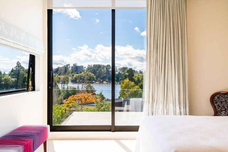 Photo of property in 142 Lake Crescent, Hamilton Lake, Hamilton, 3204