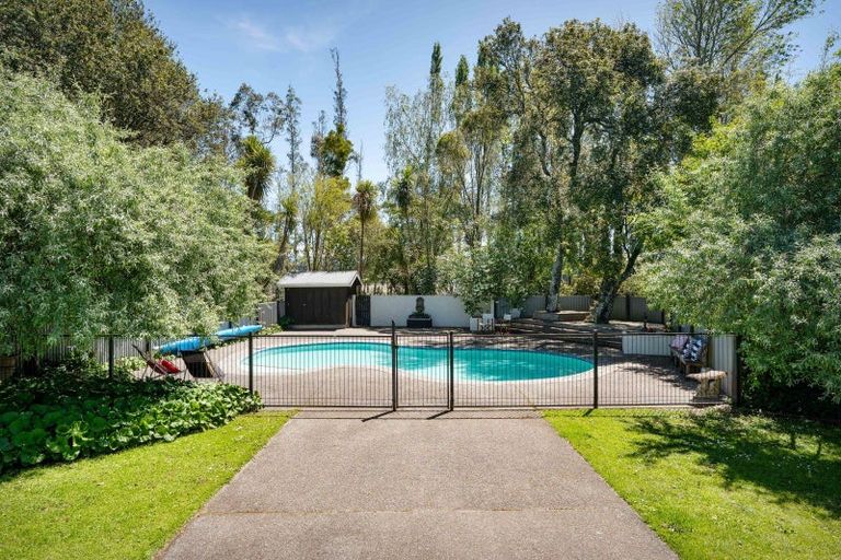 Photo of property in 72a Ahikouka Road, Ahikouka, Greytown, 5794