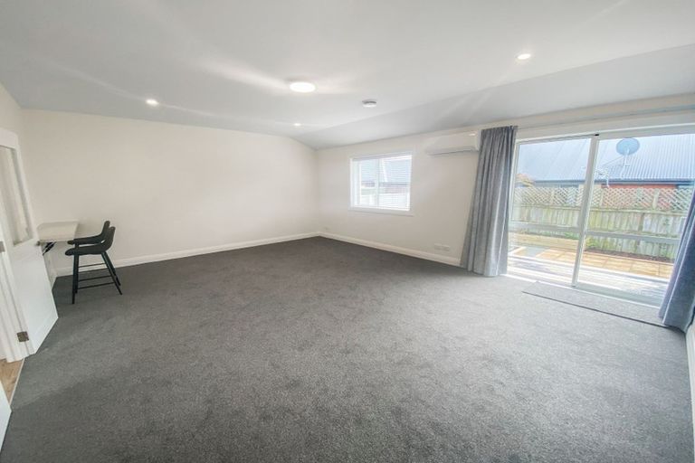 Photo of property in 196 Wilsons Road South, Saint Martins, Christchurch, 8022