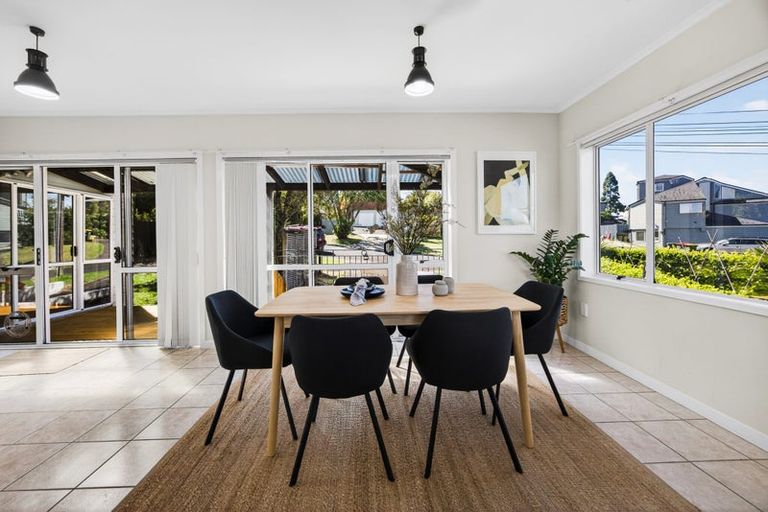 Photo of property in 20 Peter Terrace, Castor Bay, Auckland, 0620