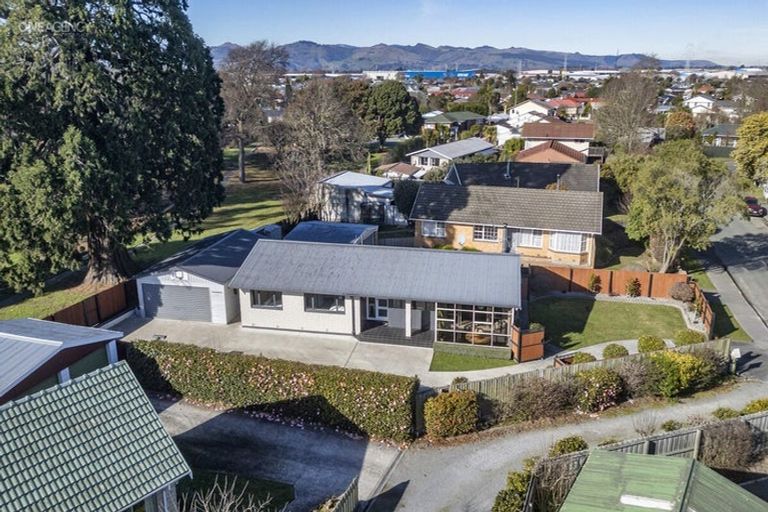 Photo of property in 8 Springmead Place, Hornby, Christchurch, 8042