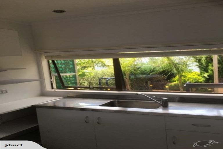 Photo of property in 20 Sceptre Place, Avondale, Auckland, 1026