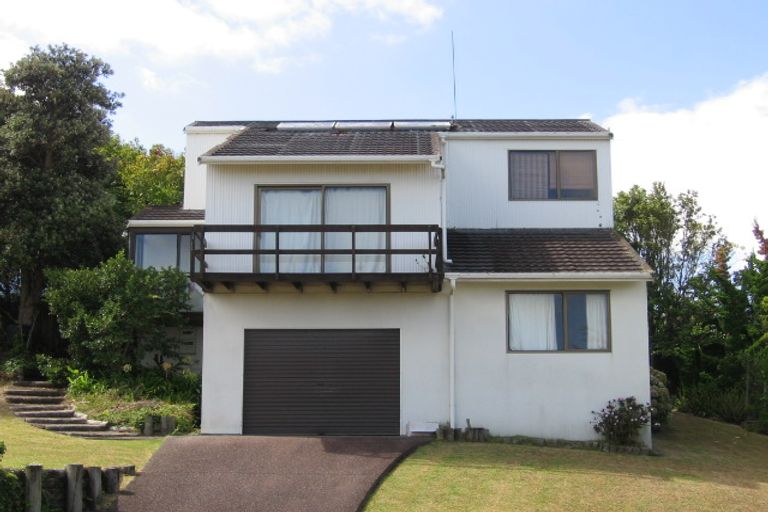 Photo of property in 46 Hadfield Street, Beach Haven, Auckland, 0626