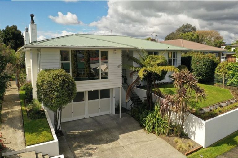 Photo of property in 42 Read Street, Levin, 5510