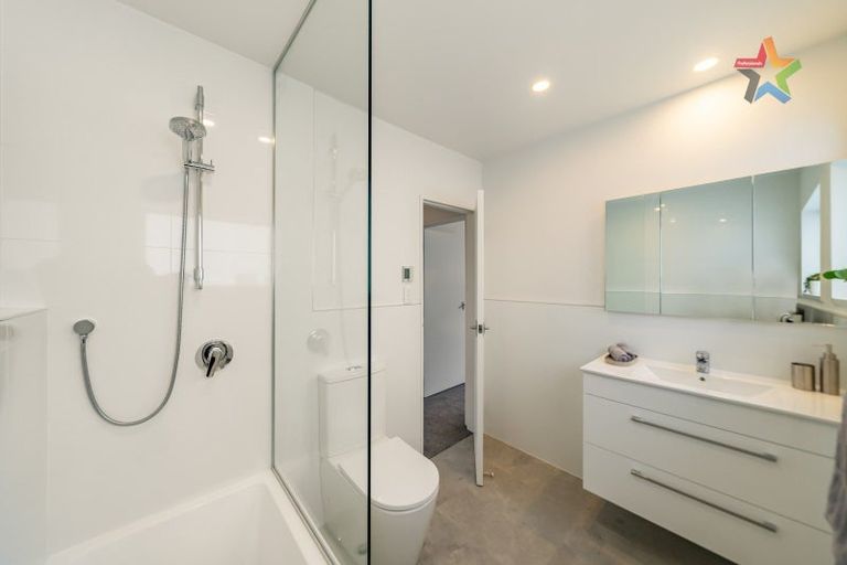 Photo of property in 49 Cypress Drive, Maungaraki, Lower Hutt, 5010