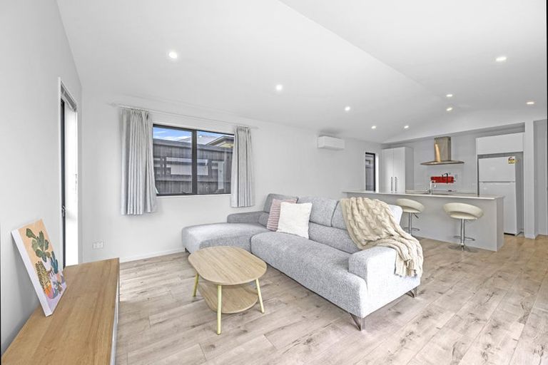 Photo of property in 15 Jean Batten Lane, Rolleston, 7615