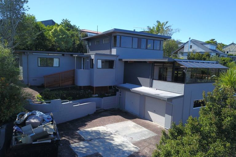 Photo of property in 115 Chelsea View Drive, Chatswood, Auckland, 0626
