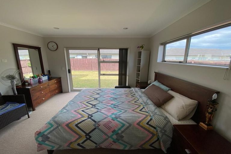 Photo of property in 8 Disley Road, Wattle Downs, Auckland, 2103