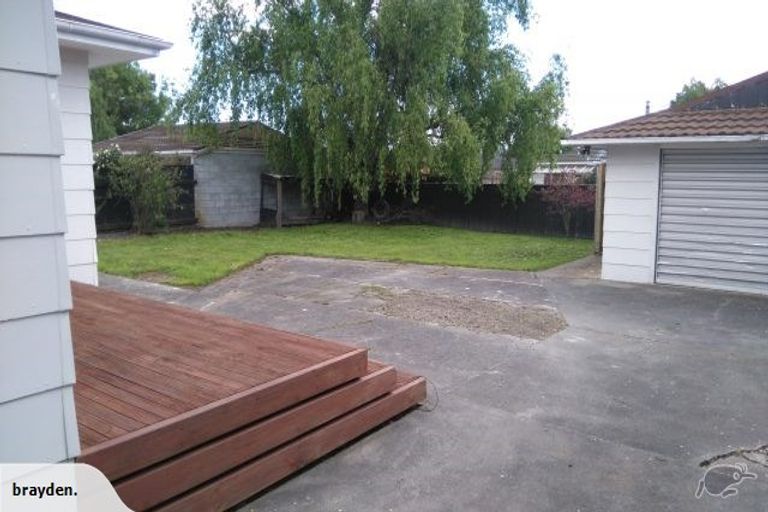 Photo of property in 3 Bryce Place, Kelvin Grove, Palmerston North, 4414