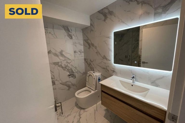 Photo of property in 33 Kapehu Road, Silverdale, 0932