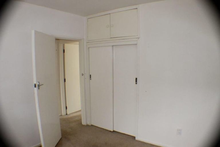 Photo of property in 1/133 Shakespeare Road, Milford, Auckland, 0620