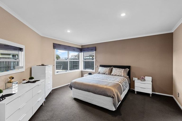 Photo of property in 62 Rosalie Terrace, Kelvin Grove, Palmerston North, 4414