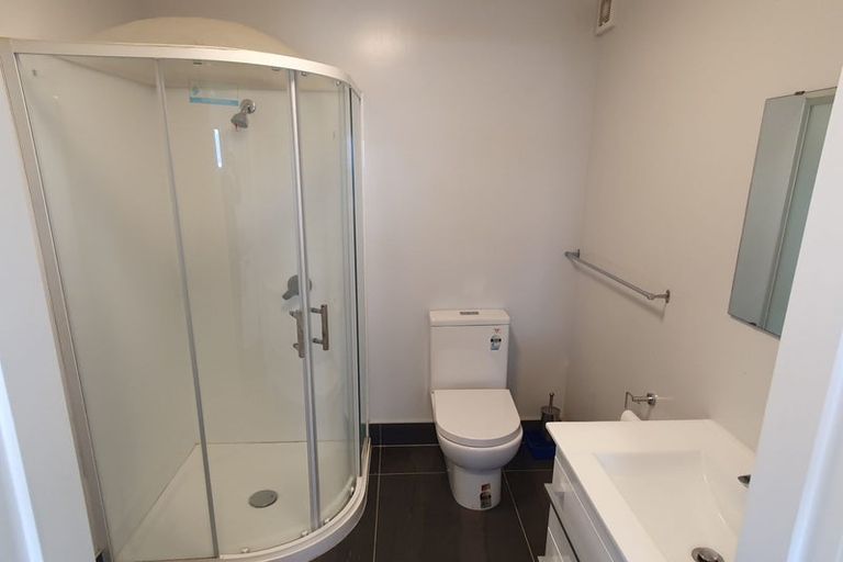 Photo of property in 4 London Road, Korokoro, Lower Hutt, 5012