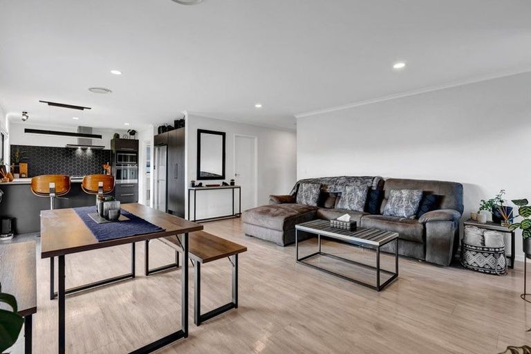 Photo of property in 65 Links Drive, Waiwhakaiho, New Plymouth, 4312