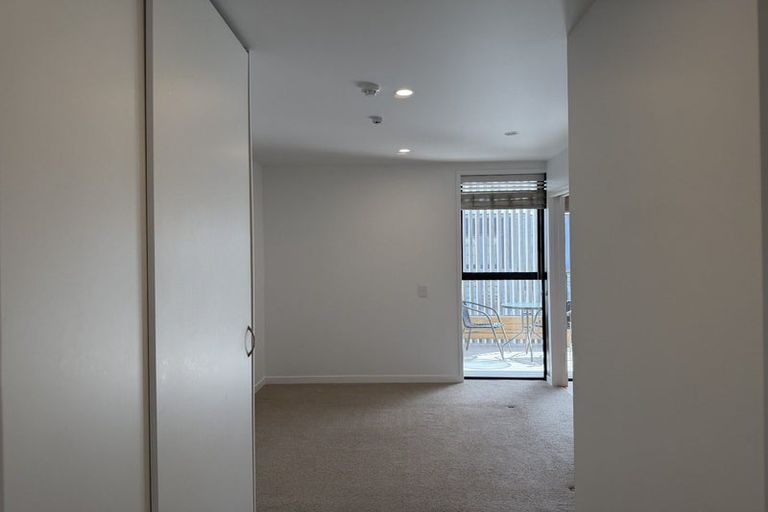 Photo of property in 10/165 Hobsonville Point Road, Hobsonville, Auckland, 0616