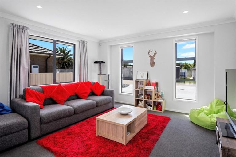 Photo of property in 22f Clive Road, Katikati, 3129