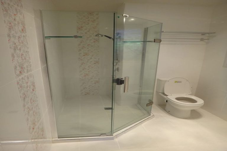 Photo of property in 31 Sequoia Place, Sunnynook, Auckland, 0620