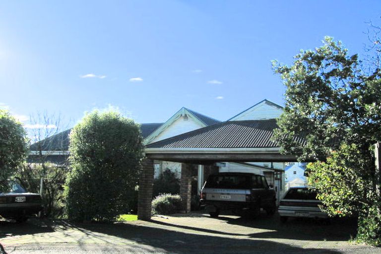 Photo of property in 11 Gladstone Road, Bluff Hill, Napier, 4110